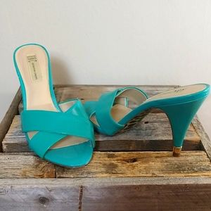 I•N•C Women's Teal/Leopard Sole Sandals Sz 7.5